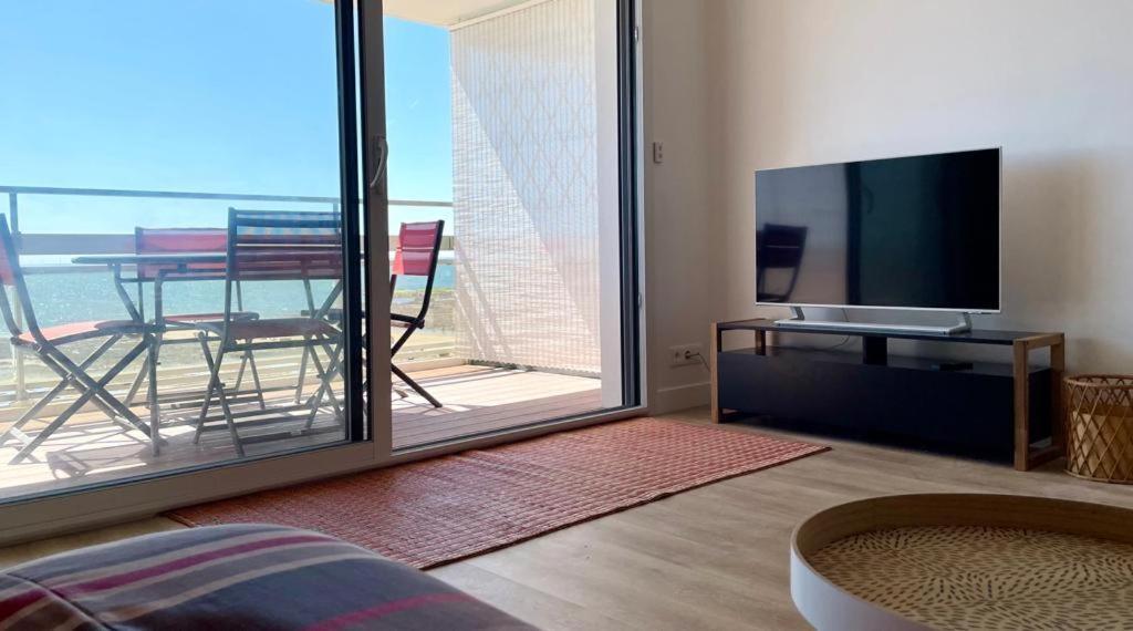 Large Studio Direct Access To The Beach 波尔尼谢 外观 照片
