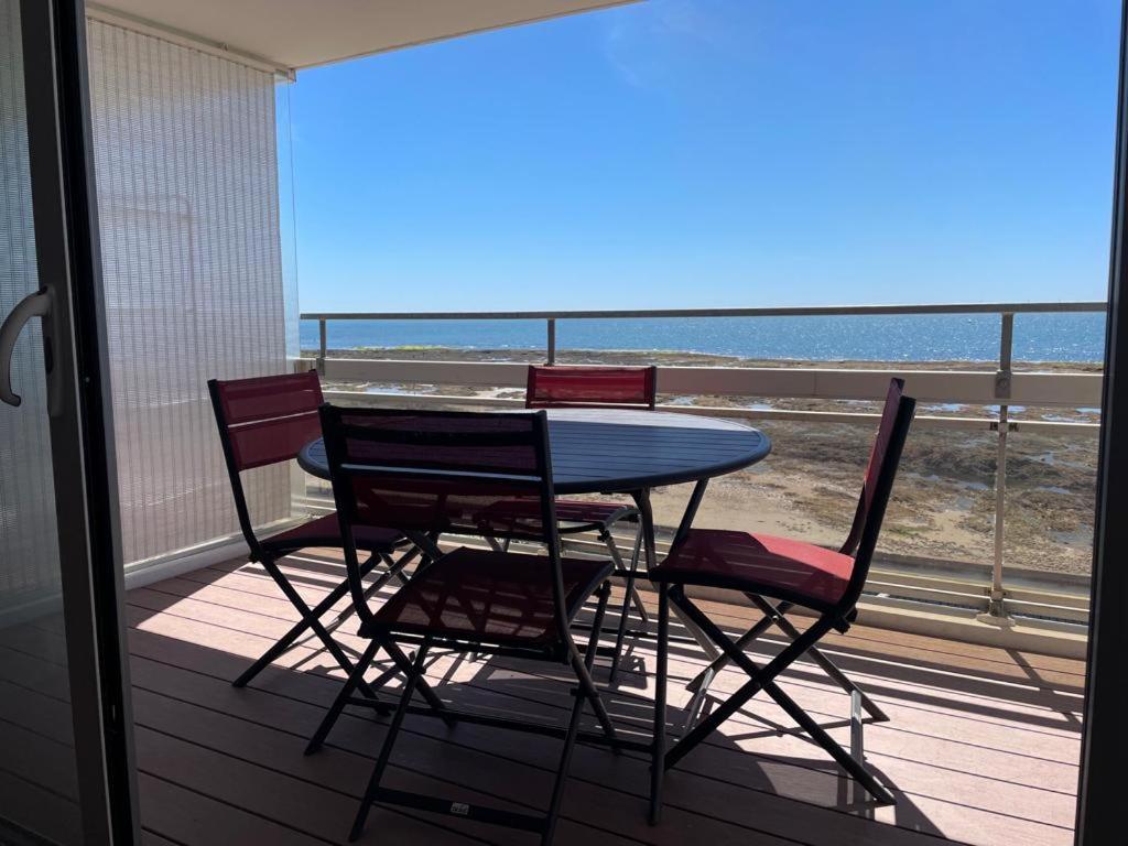 Large Studio Direct Access To The Beach 波尔尼谢 外观 照片